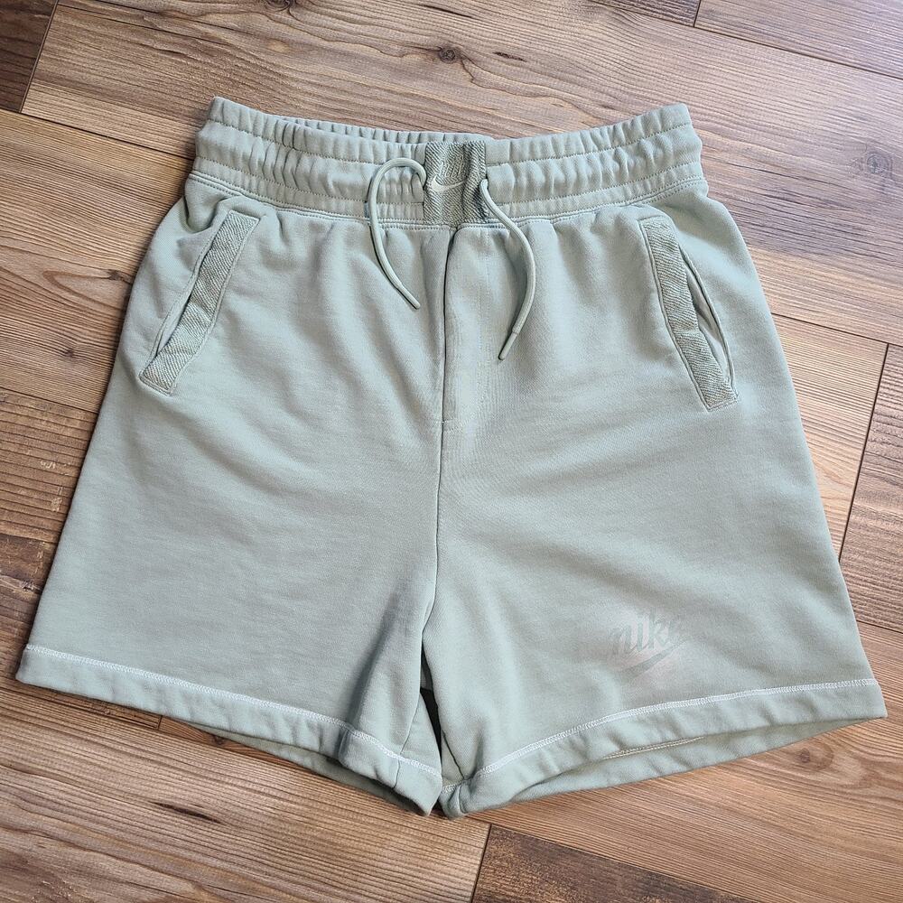 Nike Sportswear French Terry Essential Shorts Fleece Womens Small Green
